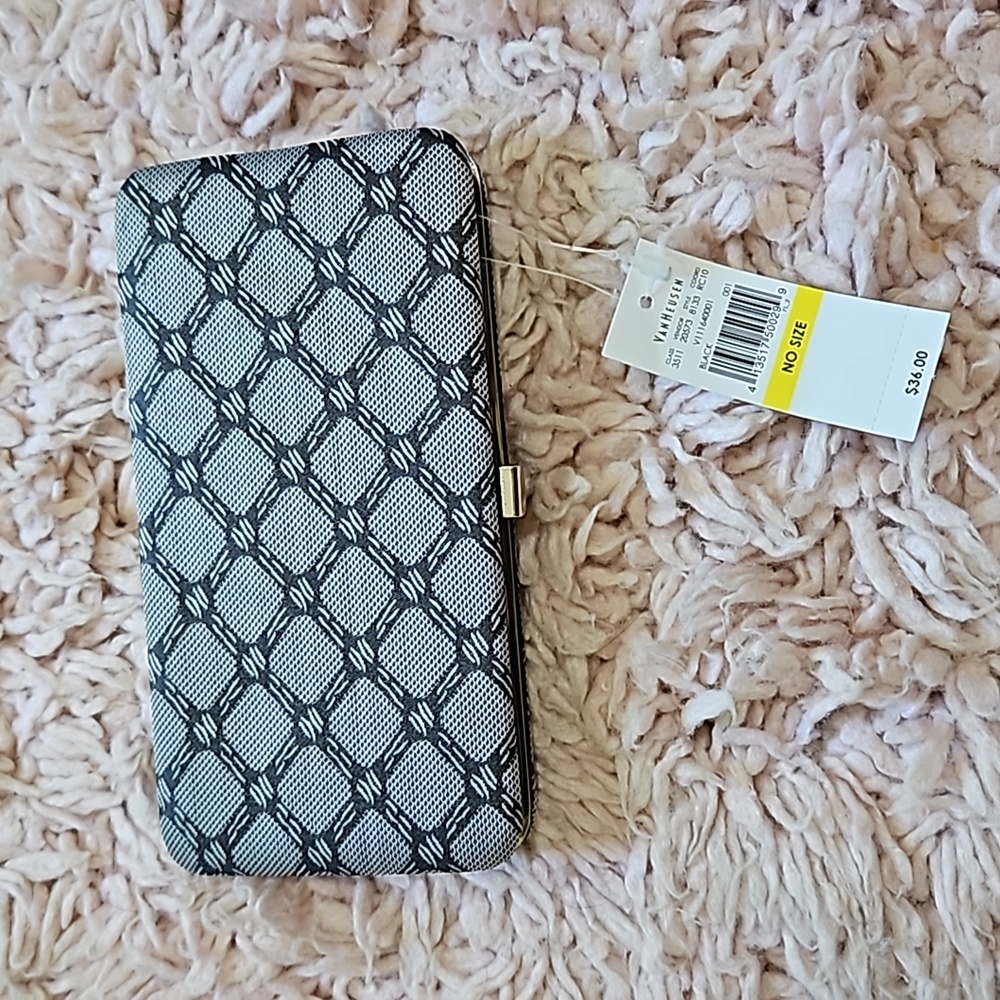 Brand New Van Heusen Wallet